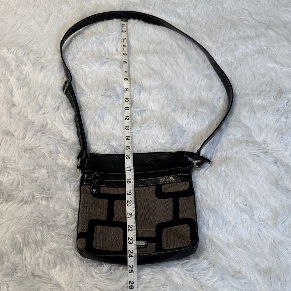 Elegant Black and Brown Nine West Crossbody Bag - Picture 5 of 6
